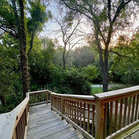 Bed And Breakfast On White Rock Creek Уэйко Экстерьер фото