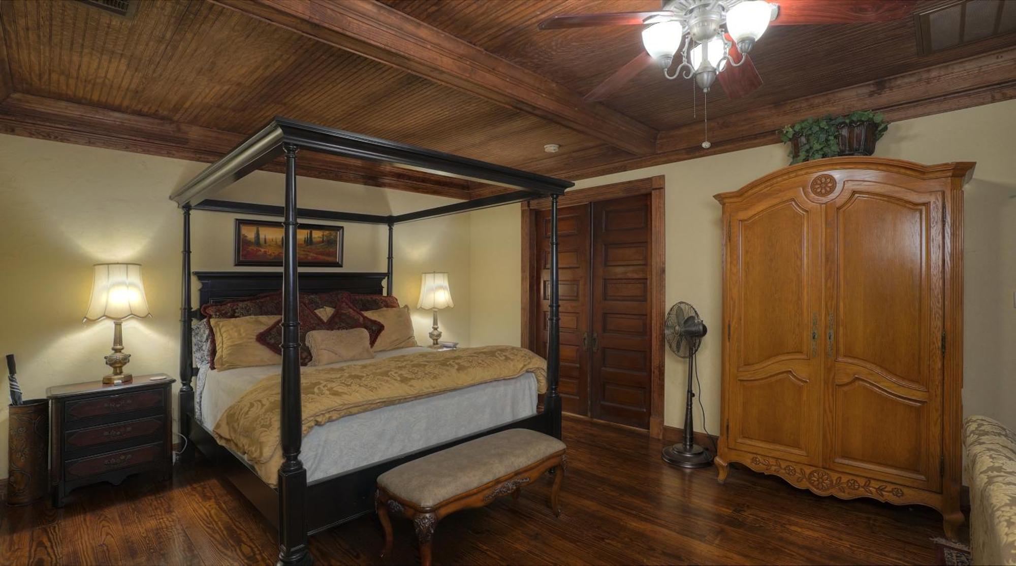 Bed And Breakfast On White Rock Creek Уэйко Экстерьер фото