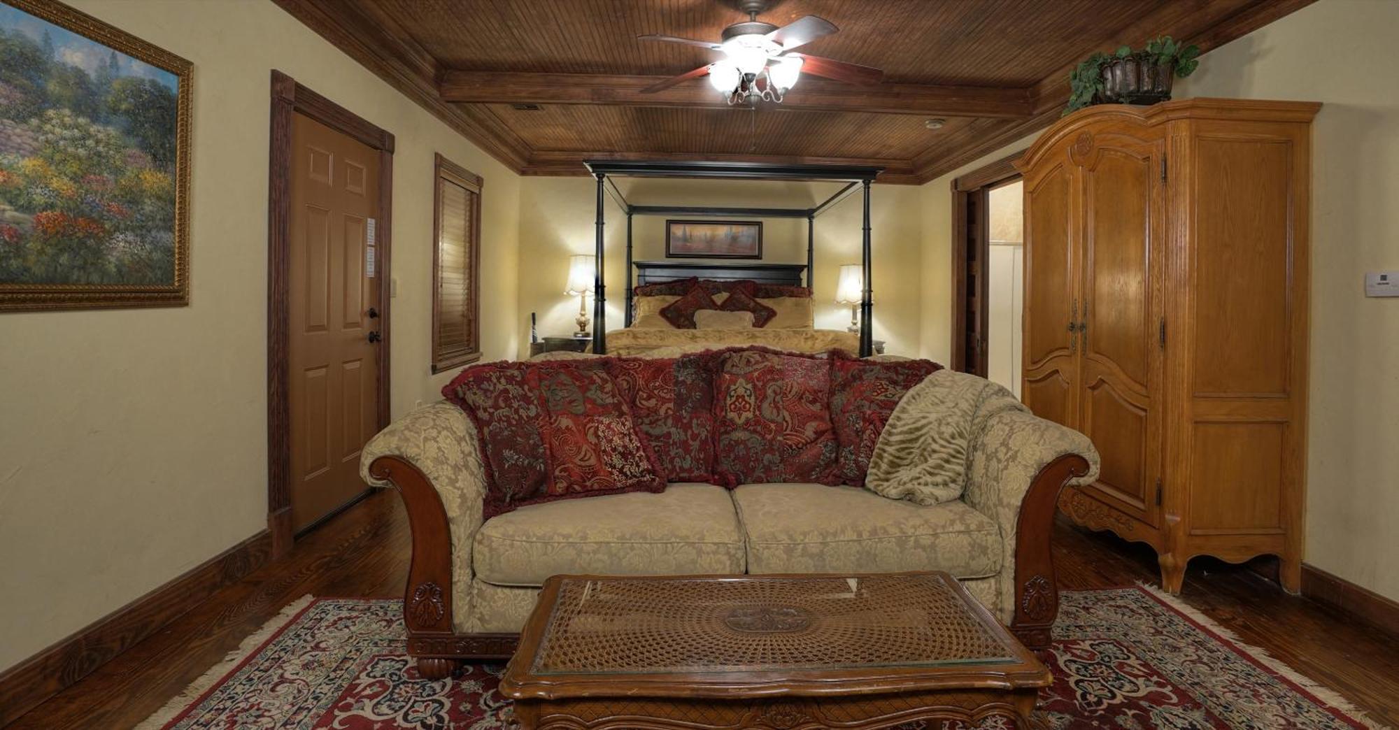 Bed And Breakfast On White Rock Creek Уэйко Экстерьер фото