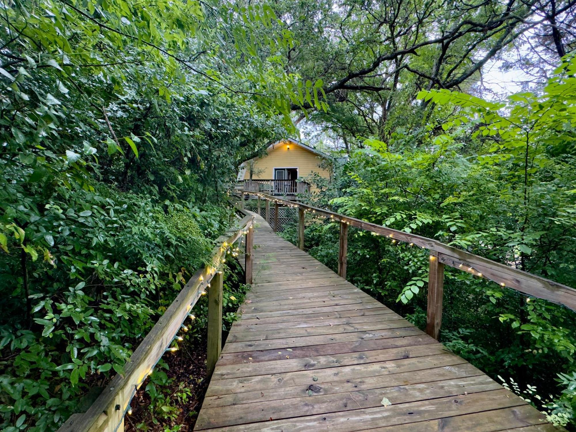Bed And Breakfast On White Rock Creek Уэйко Экстерьер фото