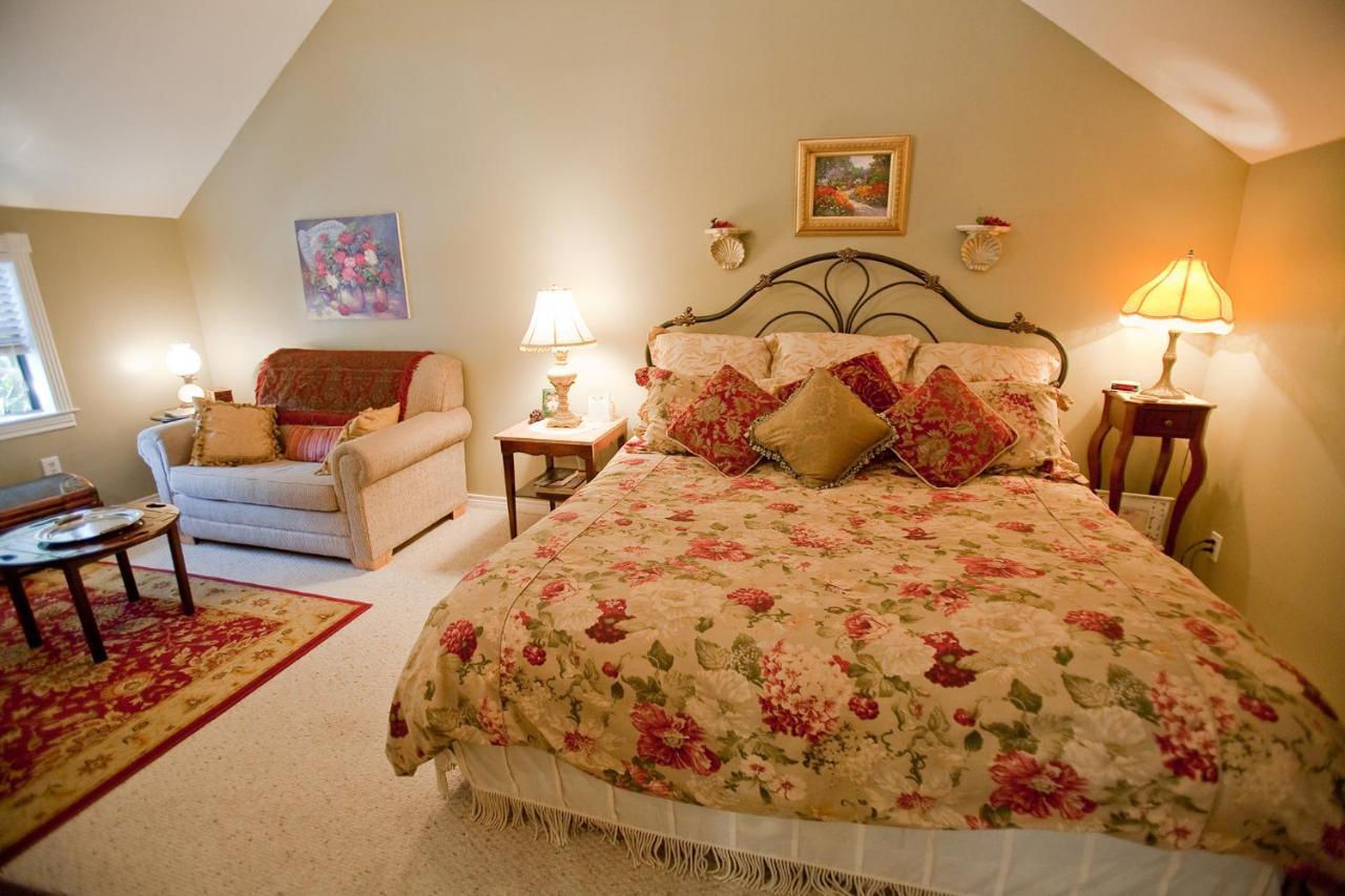 Bed And Breakfast On White Rock Creek Уэйко Экстерьер фото