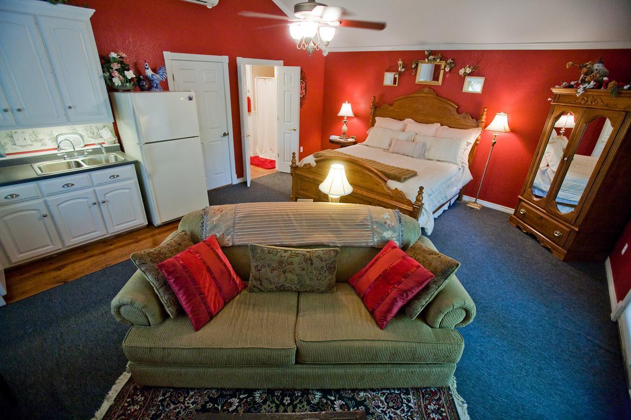 Bed And Breakfast On White Rock Creek Уэйко Экстерьер фото